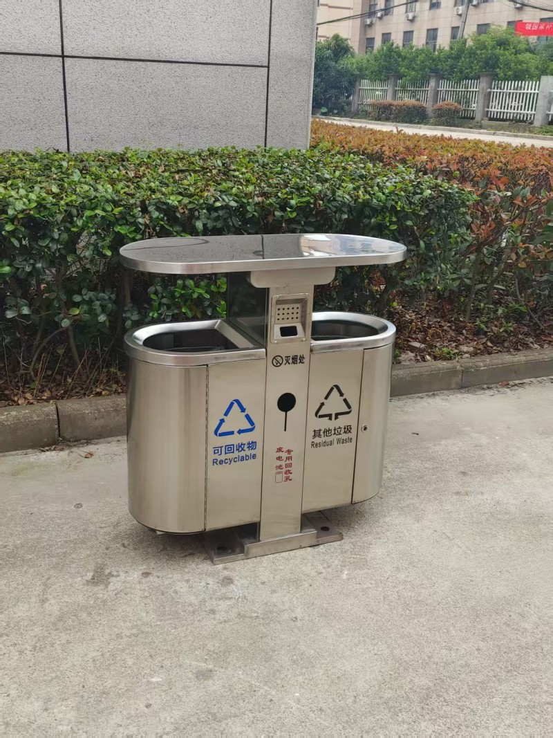 公园不锈钢垃圾桶