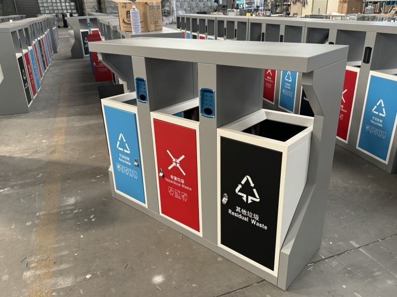 道路垃圾桶